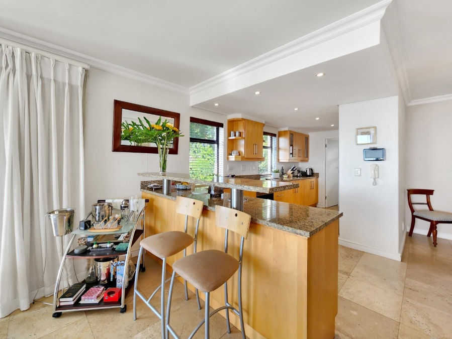 3 Bedroom Property for Sale in Sea Point Western Cape